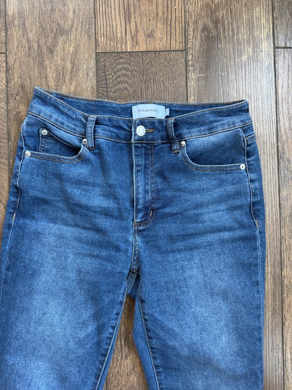 Tahari Soho Ankle Jeans Size 8 - Picture 5 of 5